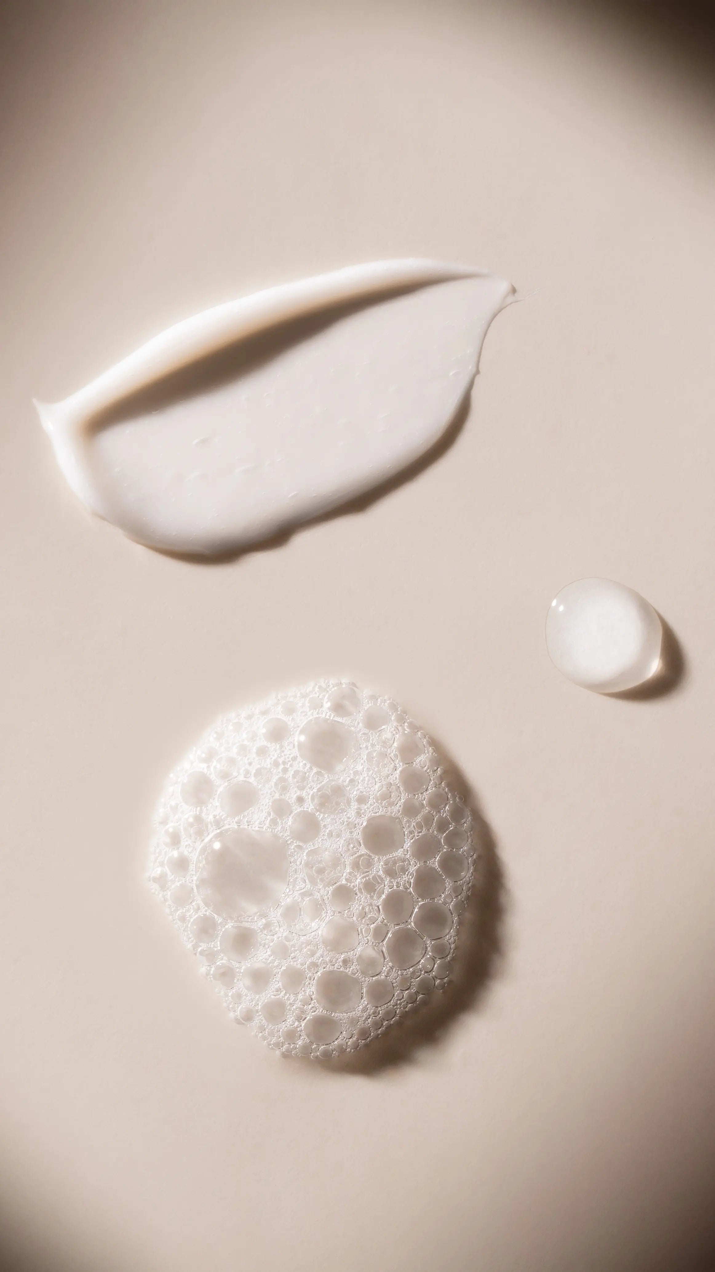 balance-coditioner-shampoo-serum-texture
